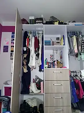 Snapshot of Angela_hank2 chatting on November 28, 12:30 pm Angela hank2 online show from November 28, 12:30 pm