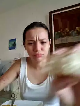 Snapshot of Angela_hank2 chatting on December 15, 11:47 am Angela hank2 online show from December 15, 11:47 am