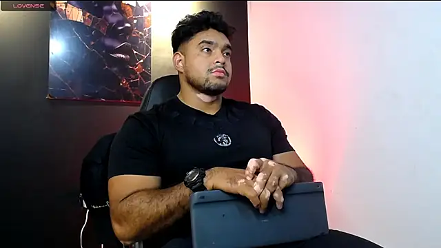 Big furry bear13 online show from January 17, 4:50 am