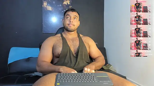Snapshot of Big_furry_bear13 chatting on June 30, 7:09 am Big furry bear13 online show from June 30, 7:09 am