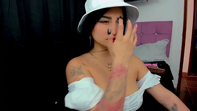 sunshine uwu22 online show from September 15, 6:52 pm