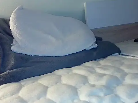 Snapshot of Hunter1523 chatting on February 5, 9:30 pm Hunter1523 online show from February 5, 9:30 pm