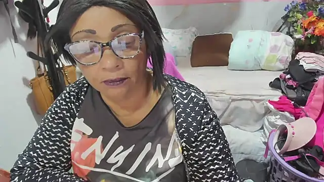 Mrs mommy  online show from June 7, 10:02 pm