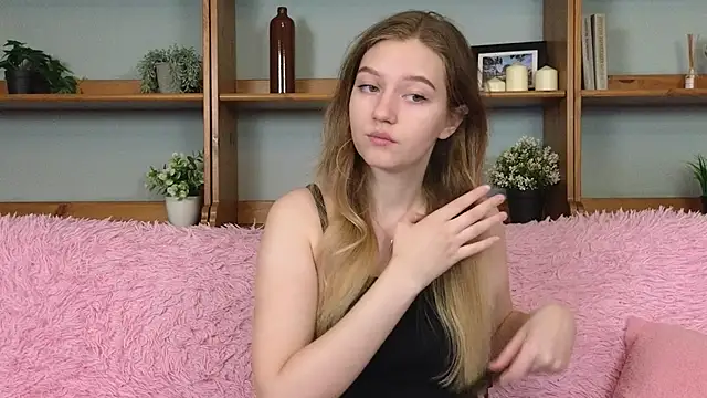 Snapshot of Ksuhesa chatting on November 24, 1:16 am Ksuhesa online show from November 24, 1:16 am