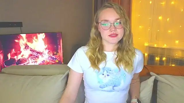 Aurora Golden1 online show from December 12, 7:48 pm