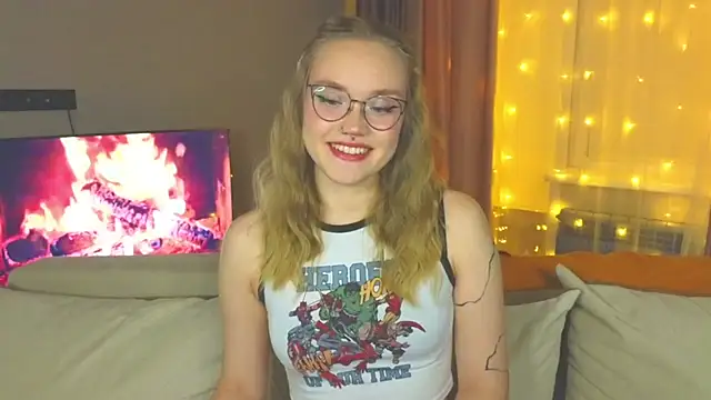 Aurora Golden1 online show from December 16, 4:49 pm