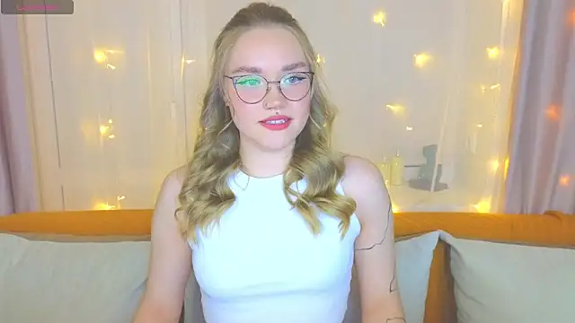 Aurora Golden1 online show from February 22, 3:36 pm