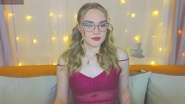 Aurora Golden1 online show from March 4, 7:22 pm