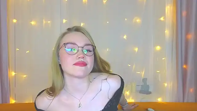 Aurora Golden1 online show from March 12, 5:07 pm