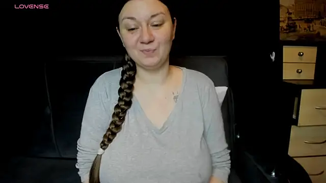 Snapshot of AlisaBacker chatting on June 5, 9:20 pm AlisaBacker online show from June 5, 9:20 pm