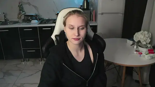 MertyXX online show from April 9, 9:20 pm