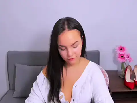 KendalNew online show from February 3, 8:13 pm