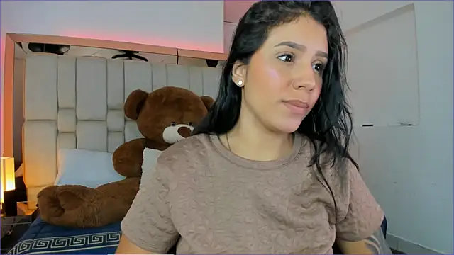 SheylaBakerr online show from February 18, 11:00 am