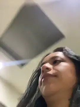 Snapshot of foxxy_nasty chatting on December 15, 12:40 am foxxy nasty online show from December 15, 12:40 am