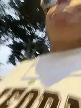 Snapshot of foxxy_nasty chatting on December 21, 11:02 pm foxxy nasty online show from December 21, 11:02 pm