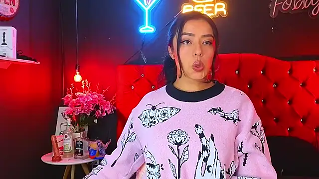 Snapshot of foxxy_nasty chatting on February 3, 4:41 pm foxxy nasty online show from February 3, 4:41 pm