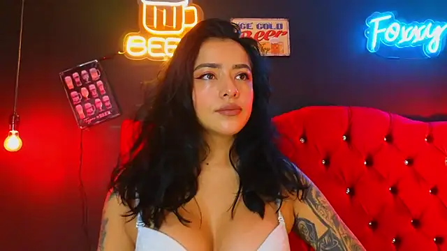 Snapshot of foxxy_nasty chatting on February 23, 2:14 pm foxxy nasty online show from February 23, 2:14 pm