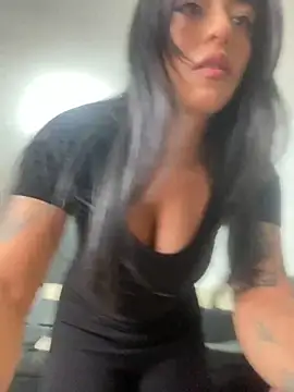 Snapshot of foxxy_nasty chatting on September 15, 4:18 pm foxxy nasty online show from September 15, 4:18 pm