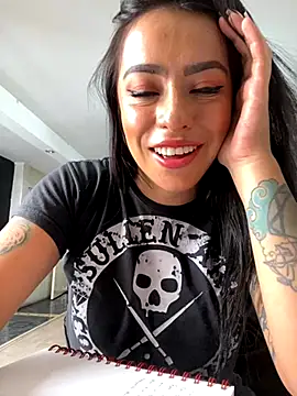 Snapshot of foxxy_nasty chatting on September 23, 4:32 pm foxxy nasty online show from September 23, 4:32 pm