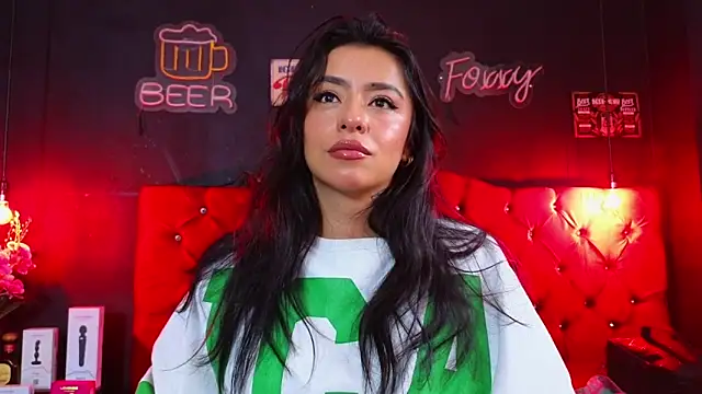 Snapshot of foxxy_nasty chatting on October 20, 5:02 pm foxxy nasty online show from October 20, 5:02 pm