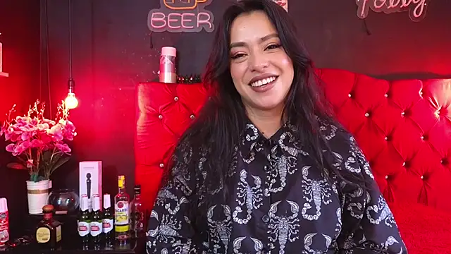 Snapshot of foxxy_nasty chatting on December 1, 5:18 pm foxxy nasty online show from December 1, 5:18 pm