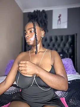 Snapshot of Candy-Heart chatting on October 19, 3:51 am Candy-Heart online show from October 19, 3:51 am