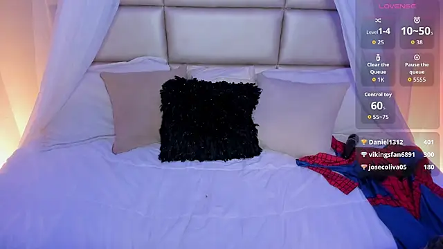 kristen kassi online show from October 7, 7:38 am