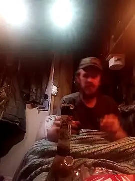 hothippie420 online show from December 3, 4:09 am