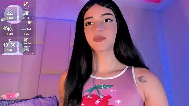 Summer walkerr online show from March 10, 12:37 pm