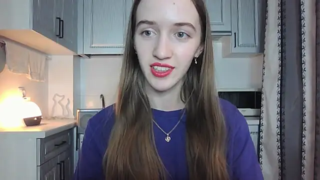 leslie my lovee online show from September 29, 7:08 pm