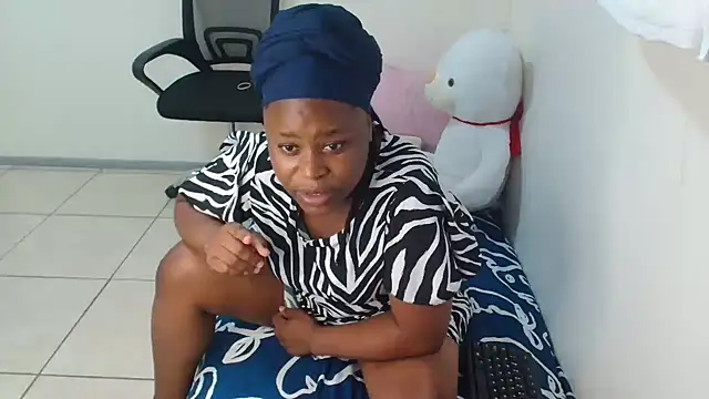 Snapshot of chocolete_candy chatting on December 4, 4:38 pm chocolete candy online show from December 4, 4:38 pm