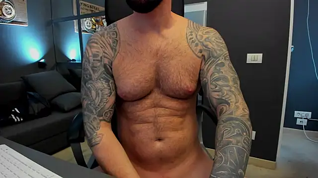 Snapshot of AronGrant chatting on January 30, 12:16 pm AronGrant online show from January 30, 12:16 pm