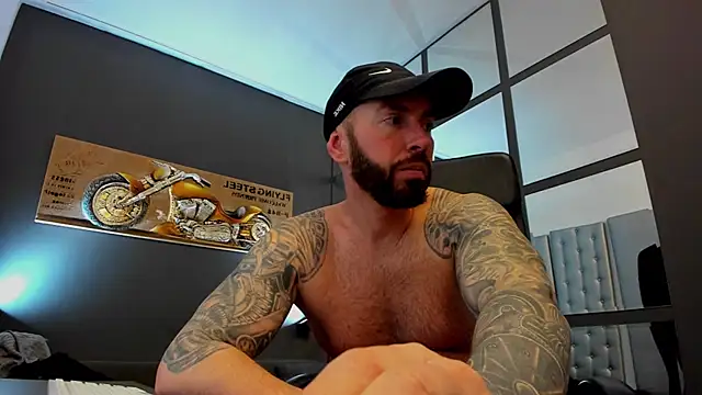 Snapshot of AronGrant chatting on March 3, 12:16 pm AronGrant online show from March 3, 12:16 pm