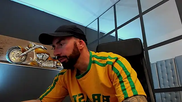 AronGrant online show from November 15, 9:39 am