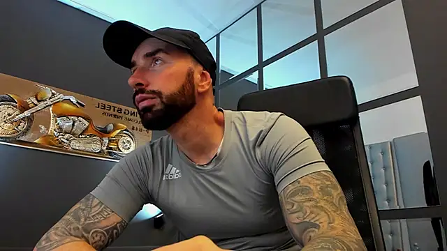 AronGrant online show from November 16, 10:10 am