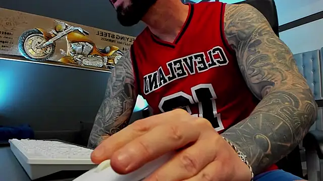 AronGrant online show from April 22, 9:55 am