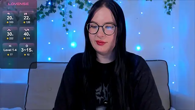 MyNameIsLilith online show from March 18, 2:15 pm