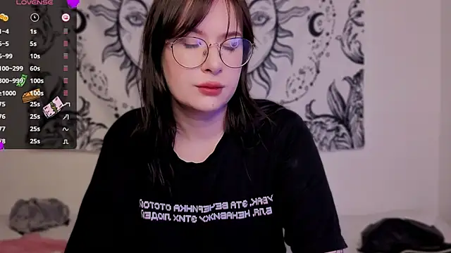 Snapshot of MyNameIsLilith chatting on July 3, 11:00 pm MyNameIsLilith online show from July 3, 11:00 pm