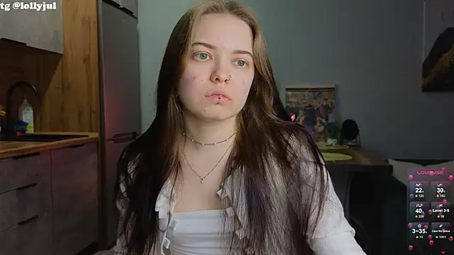 doll lol  online show from March 13, 10:10 pm