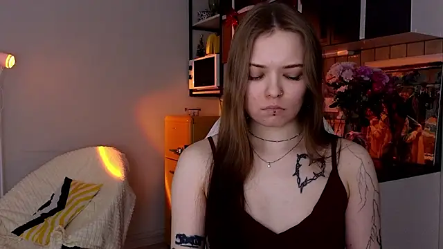 doll lol  online show from March 10, 5:40 pm