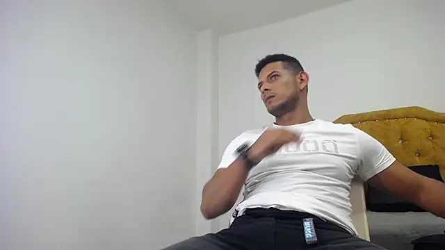 Chris Dick23 online show from April 22, 6:16 am