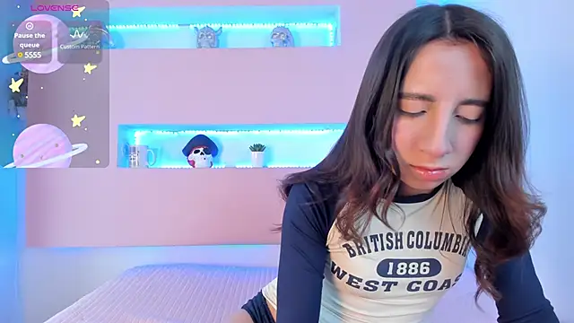 Miiaa doll online show from January 17, 5:51 pm