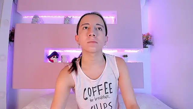 Miiaa doll online show from February 17, 11:55 am