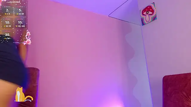 Snapshot of 420viol3ta_ chatting on February 19, 9:47 pm 420viol3ta online show from February 19, 9:47 pm