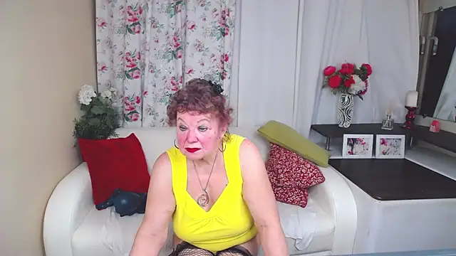 YourHotGranny online show from January 14, 12:35 pm