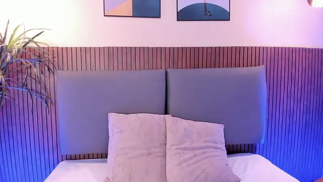 NicolleeEvanss online show from November 20, 12:05 pm