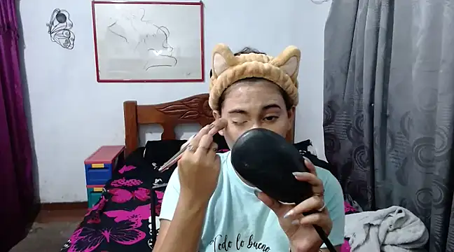 Snapshot of LadyMilk003 chatting on January 6, 4:13 pm LadyMilk003 online show from January 6, 4:13 pm