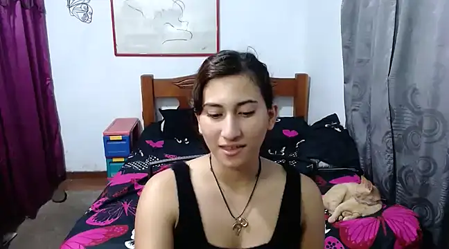 Snapshot of LadyMilk003 chatting on January 10, 6:49 pm LadyMilk003 online show from January 10, 6:49 pm