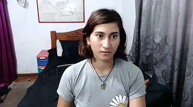 Snapshot of LadyMilk003 chatting on January 30, 6:21 pm LadyMilk003 online show from January 30, 6:21 pm
