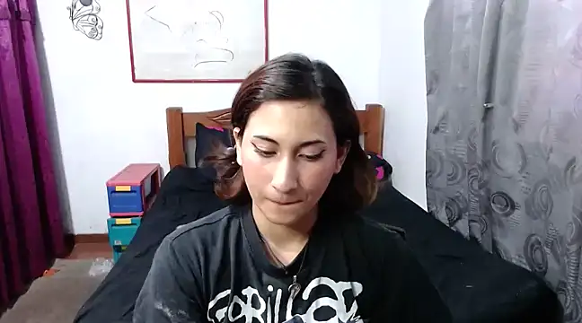 Snapshot of LadyMilk003 chatting on February 11, 3:40 pm LadyMilk003 online show from February 11, 3:40 pm